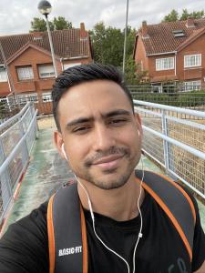 Chico busca chica en Madrid: 