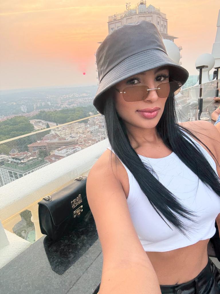 Chica busca chico en Granada: 