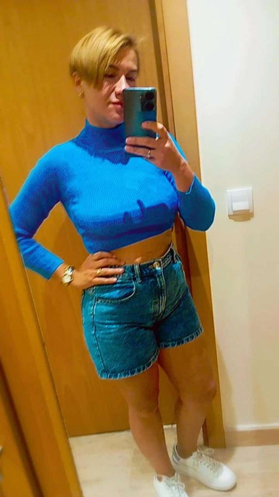 672017347: Chica busca chico en Cádiz