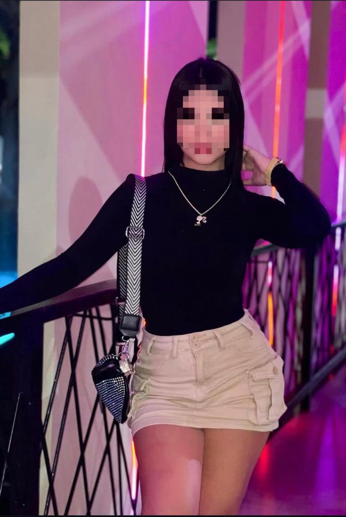 Chica busca chico en Cádiz: 