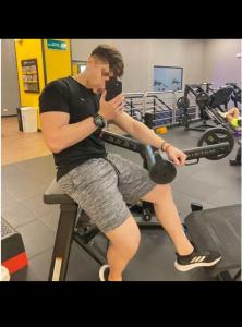 677433729: Chico busca chica en Valladolid