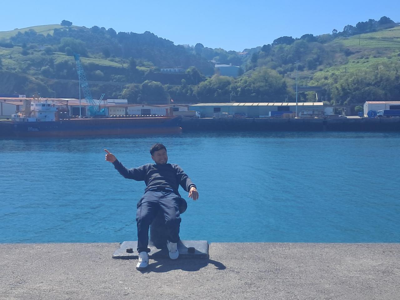 Chico busca chica en Ibiza: 