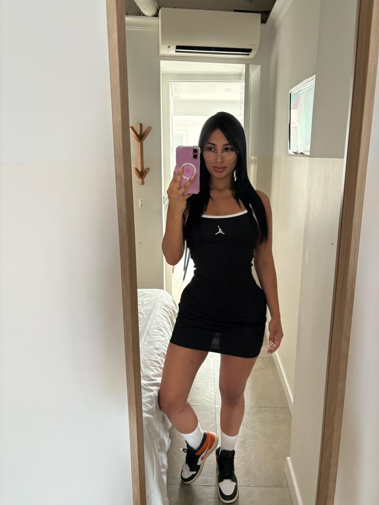 Chica busca chico en Granada: 