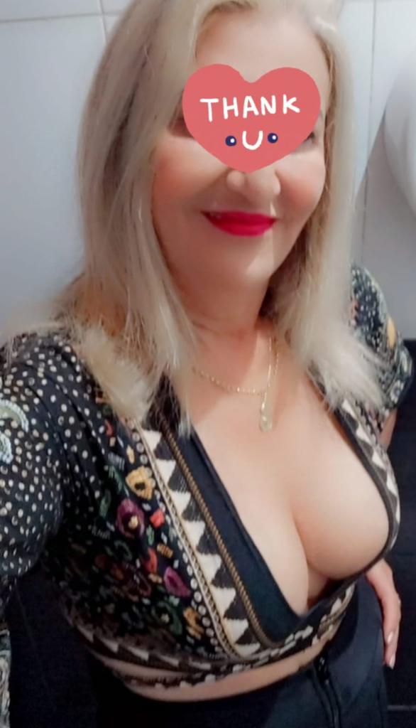 Chica busca chico en La Coruña: 