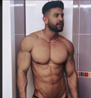 631597377: Chico busca chica en Madrid