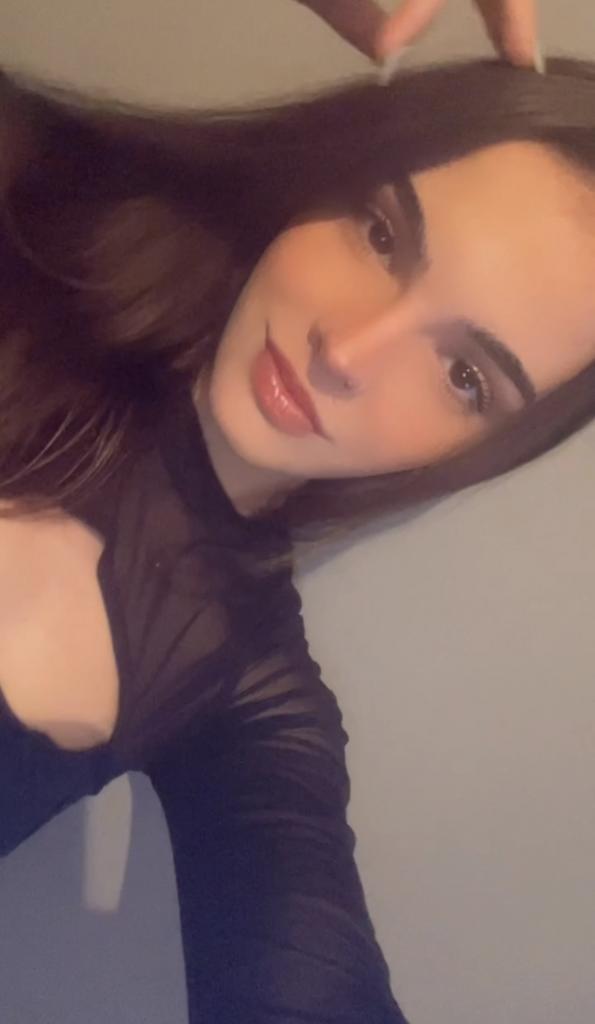 Chica busca chico en Ibiza: 