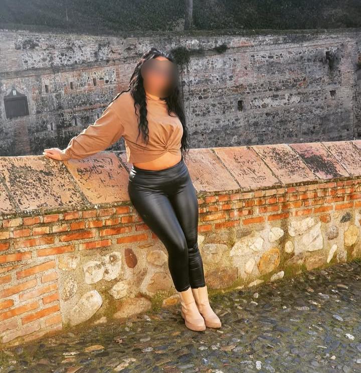 637487631: Chica busca chico en Cádiz