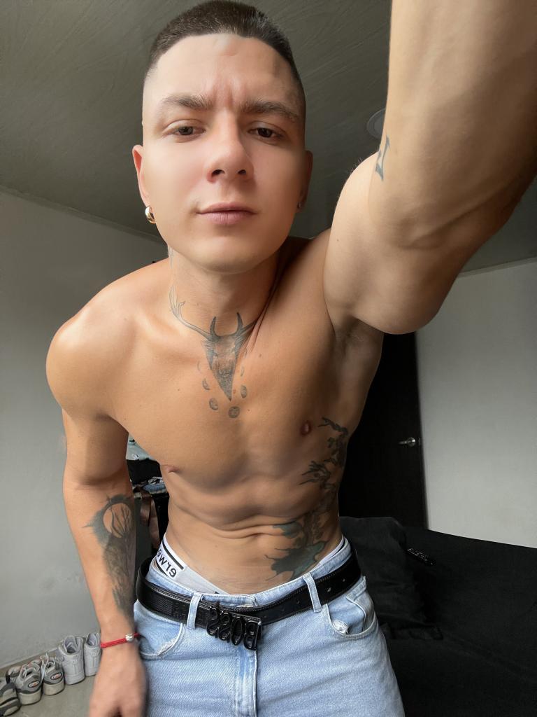 Chico busca chica en Sevilla: 