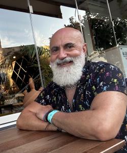 Chico busca chica en Málaga: 