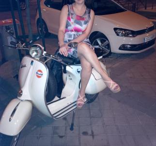 642467952: Chica busca chico en Madrid