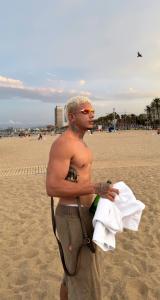 Chico busca chica en Barcelona: 