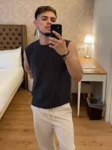 642357466: Chico busca chica en Madrid