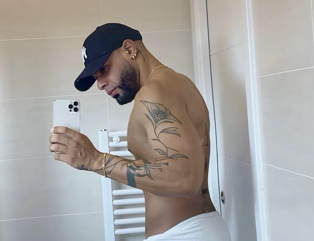 Chico busca chica en La Coruña: 