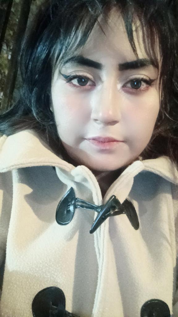 661414686: Chica busca chico en Valencia