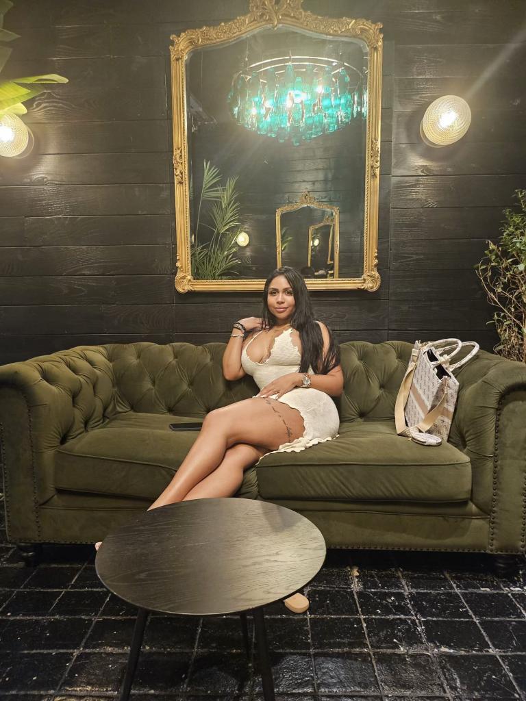 Chica busca chico en Sevilla: 