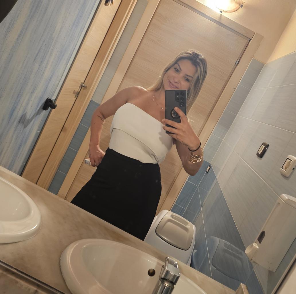 602679567: Chica busca chico en Pontevedra