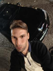 642839279: Chico busca chica en Madrid