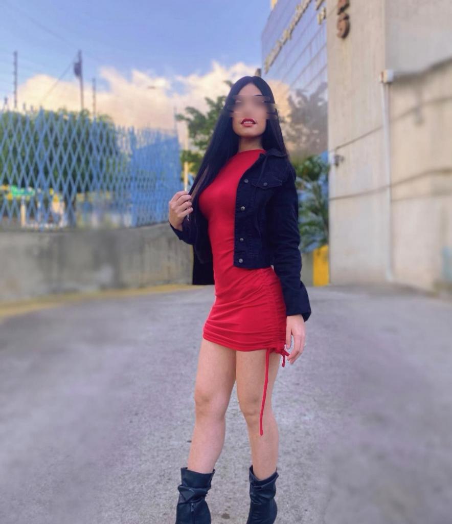 Chica busca chico en Cádiz: 