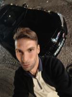 642839279: Chico busca chica en Madrid