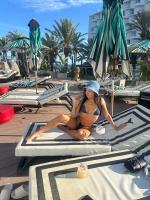 678863513: Chica busca chico en Ibiza