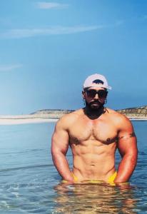 Chico busca chica en La Coruña: 