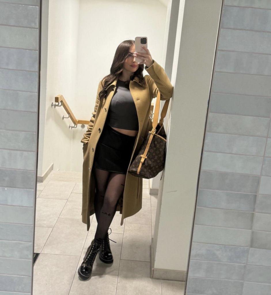 613872114: Chica busca chico en Almería