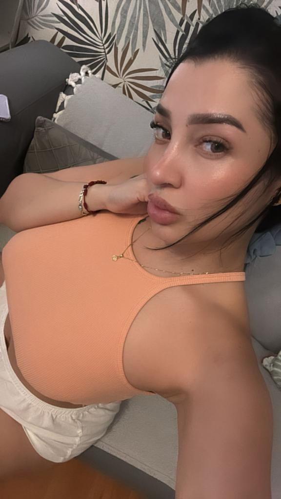 641681487: Chica busca chico en Tenerife