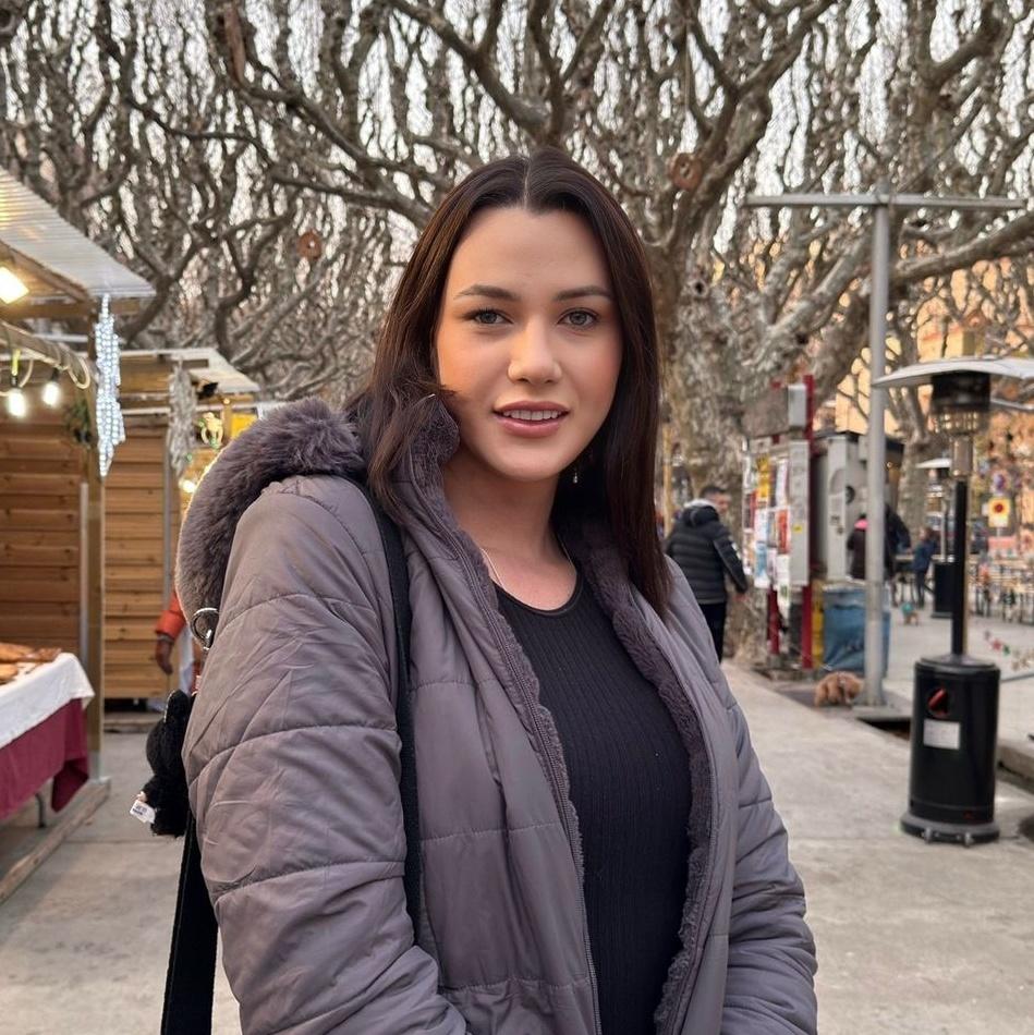 670638110: Travesti en Lérida