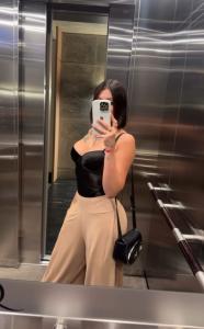 607032496: Chica busca chico en Sevilla