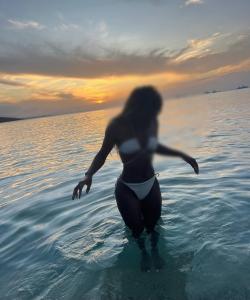 627904529: Chica busca chico en Madrid