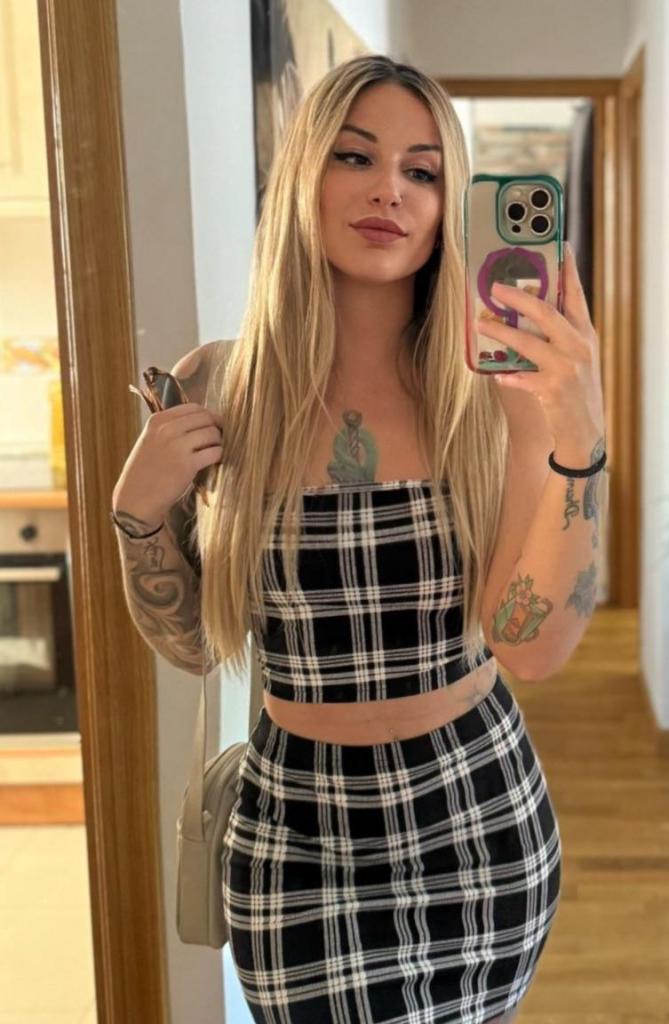 678581643: Chica busca chico en Mallorca