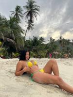 615216958: Chica busca chico en Barcelona