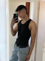 643176930: Chico busca chica en Alicante