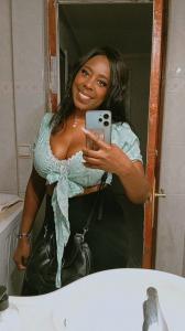 Chica busca chico en Cádiz: 