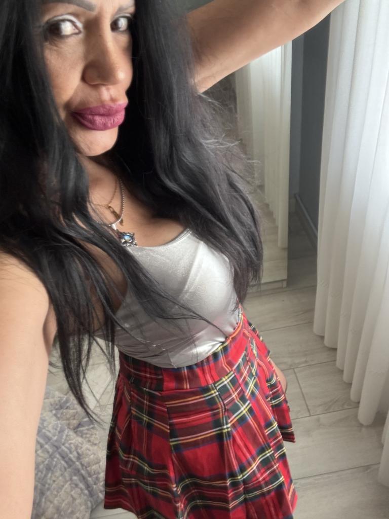 Chica busca chico en Asturias: 