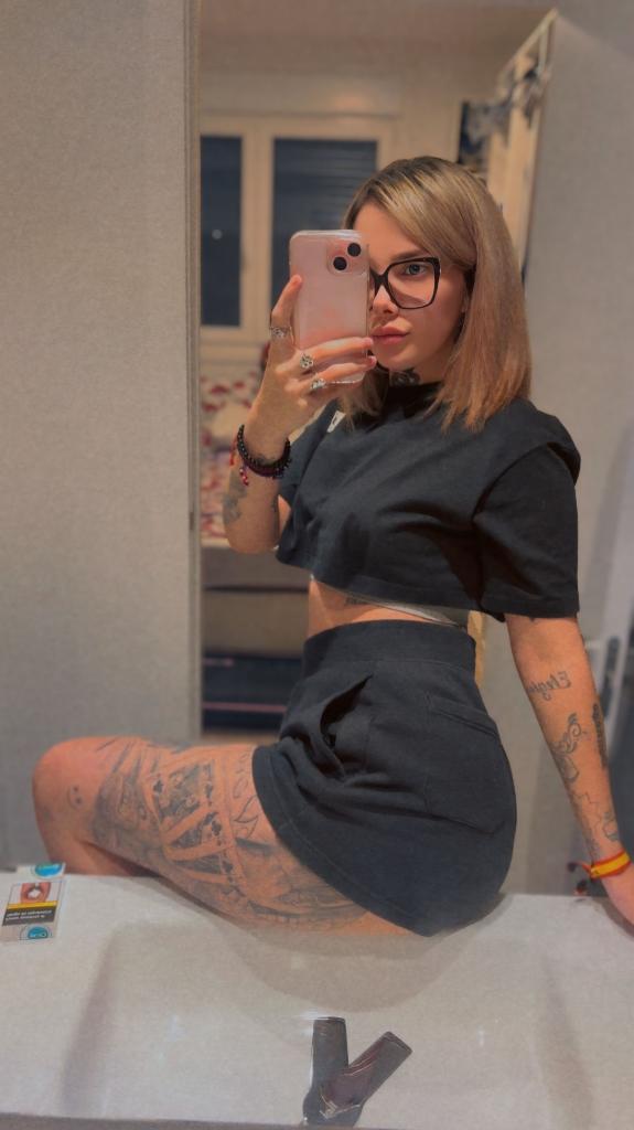 645061057: Chica busca chico en Madrid