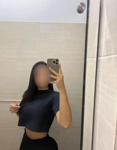 678650442: Chica busca chico en Sevilla