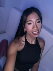 613508864: Chica busca chico en Tenerife