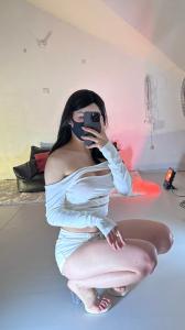 642466991: Chica busca chico en Barcelona