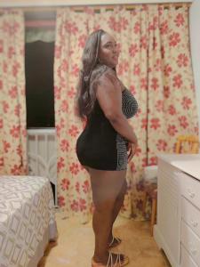 614957287: Chica busca chico en Valencia