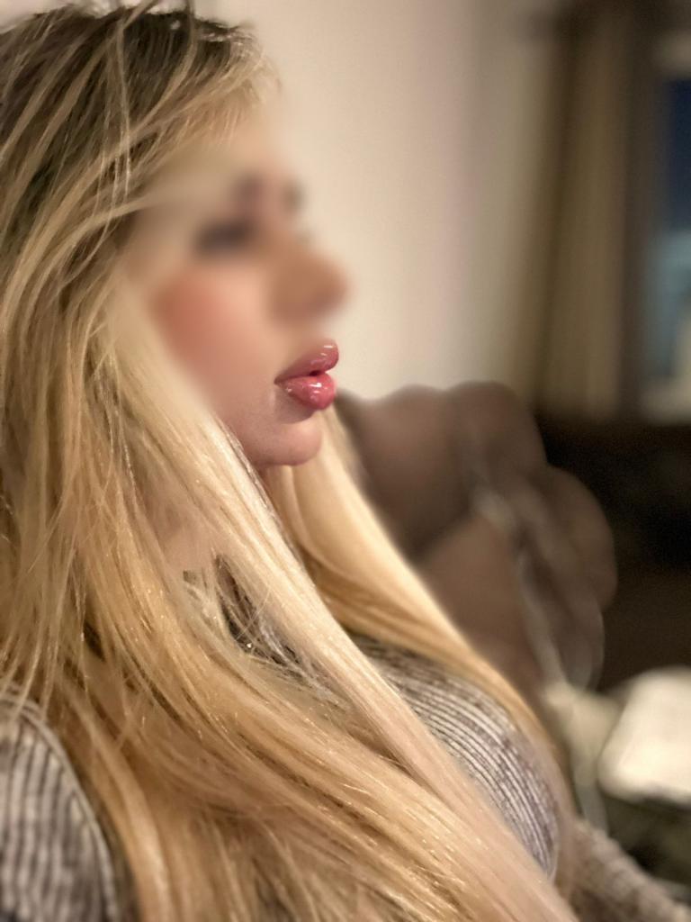 Chica busca chico en Barcelona: 