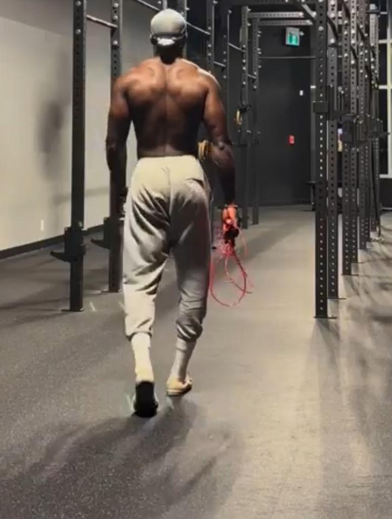 Chico busca chica en Alicante: Chico busca chica