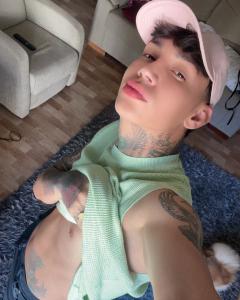 Chico busca chica en Málaga: 