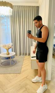 Chico busca chica en Mallorca: 