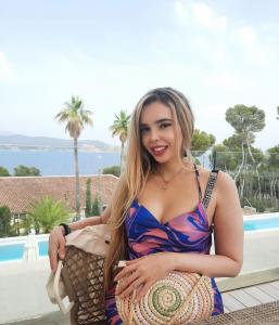 Chica busca chico en Barcelona: 