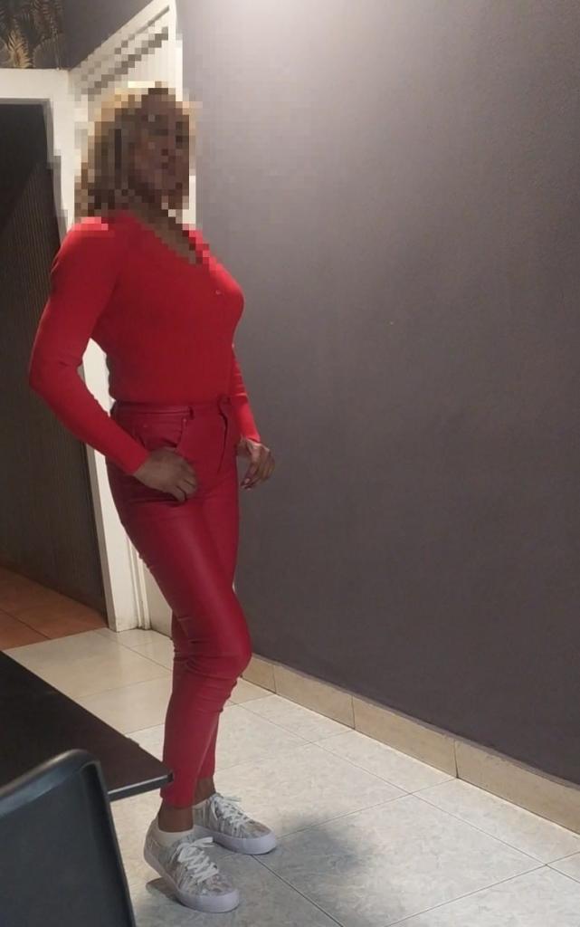 Chica busca chico en Barcelona: 