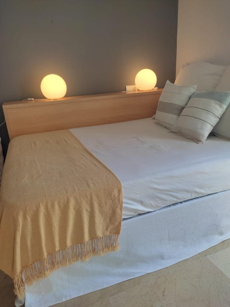 Chica busca chico en Mallorca: 