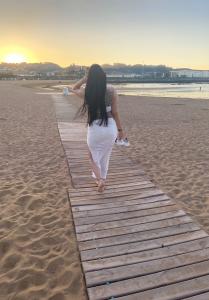 611203365: Chica busca chico en Tenerife
