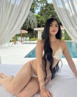 637809892: Chica busca chico en Gerona