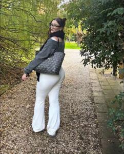 Chica busca chico en Madrid: 